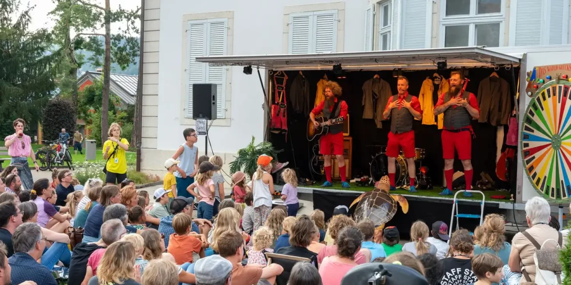 La plage des six pompes la chaux de fonds slash culture