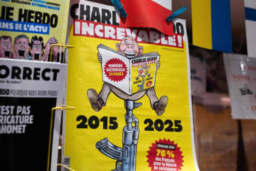 charlie hebdo increvable 2025 slash culture