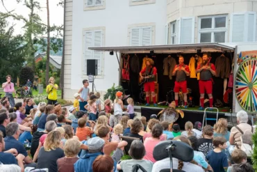 La plage des six pompes la chaux de fonds slash culture