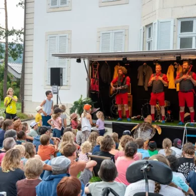 La plage des six pompes la chaux de fonds slash culture